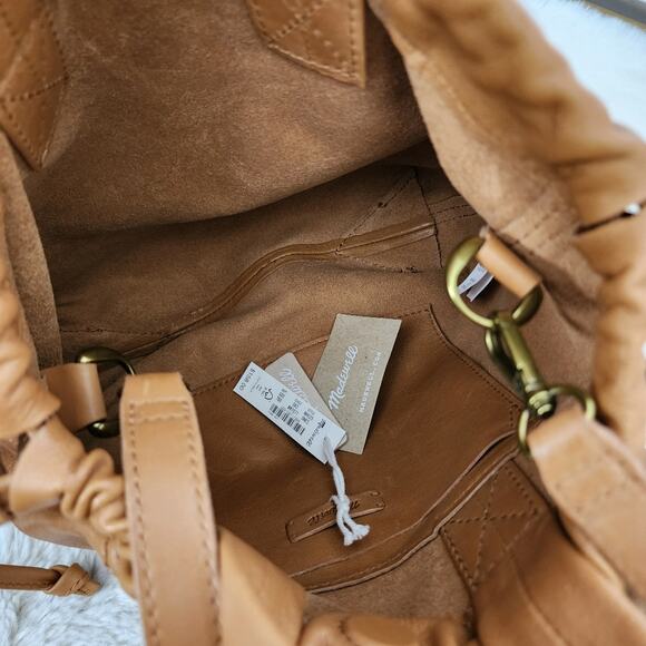 Madewell Piazza Drawstring Leather Crossbody Bag Timber Beam Tan NEW - Picture 14 of 14